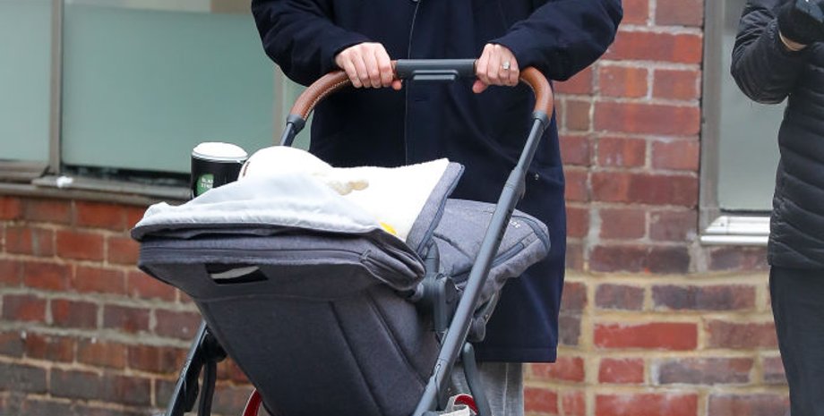 Дженнифер Лоуренс сын, Дженнифер Лоуренс муж, Дженнифер Лоуренс фильмы, фильм без обид, Дженнифер Лоуренс 2023