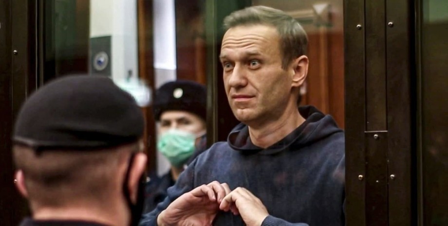алексей навальный, людмила навальная, следователи, похороны навального, где тело навального