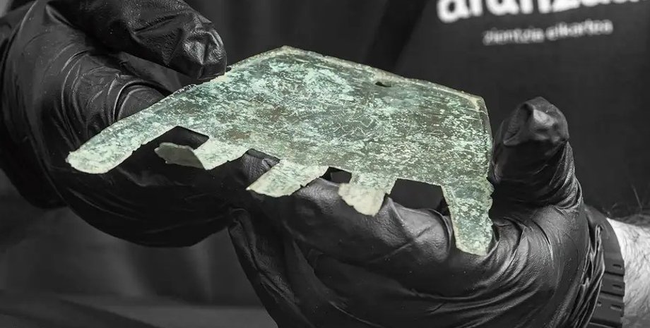 рука Ирулеги