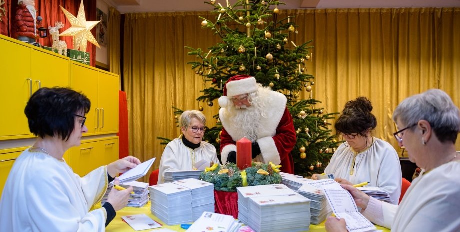 рождественская почта, письма Санта Клаусу, Рождество, рождественские праздники, почта Германии