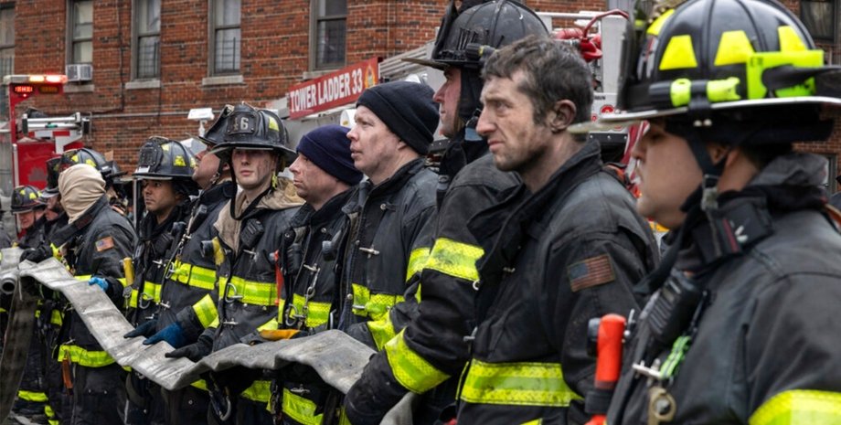 Пожарные, Нью-Йорк, пожар, Бронкс, многоэтажка