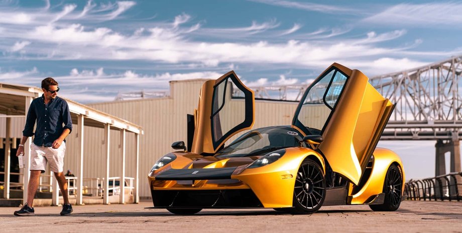 SCG 004, Scuderia Cameron Glickenhaus, Суперкар SCG