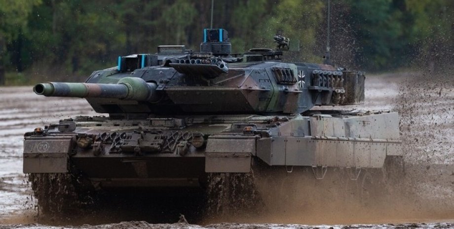 Боевой танк Leopard 2, передача Украине танков