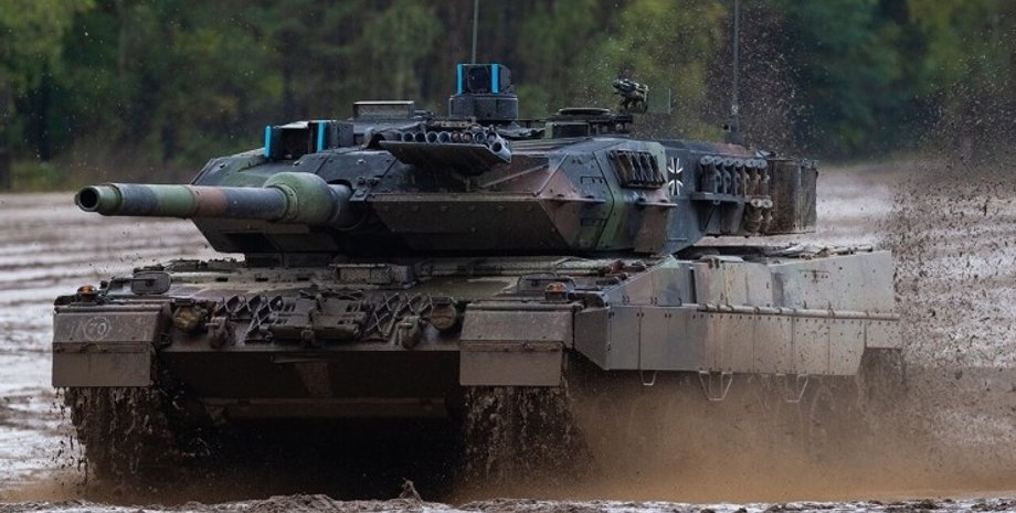 Боевой танк Leopard 2, передача Украине танков
