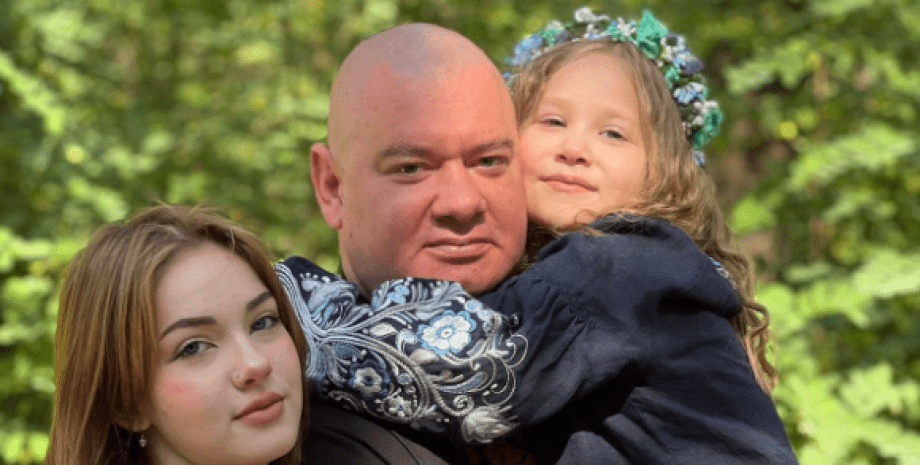 Евгений Кошевой с дочерьми