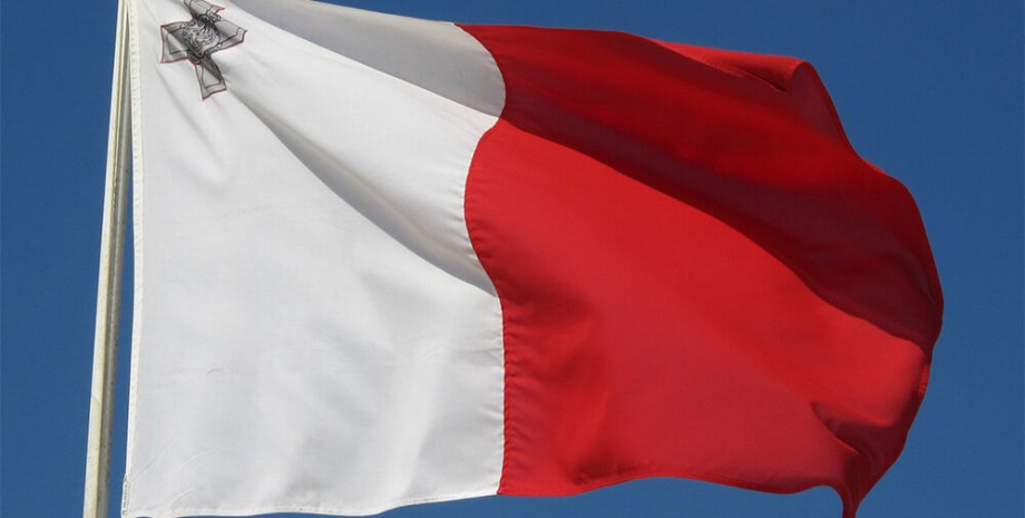 Флаг Мальты / Фото: maltaflag.facts.co