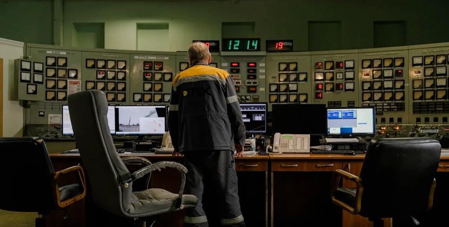 вимкнення світла, обстріли станцій, українська енергетика, відсутність світла, віялові відключення