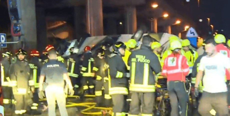 автотобус, ДТП в Венеції, аварія, автобус міст дтп