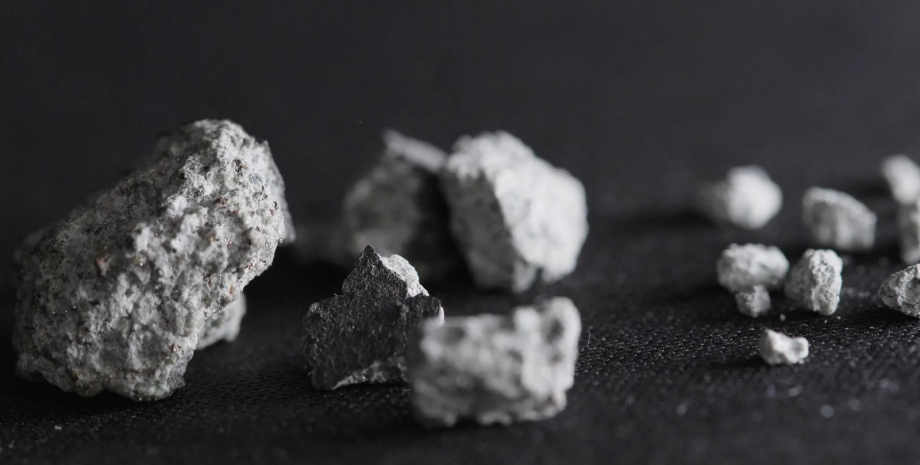 На Землю впав метеорит — він старший за нашу планету — відео0