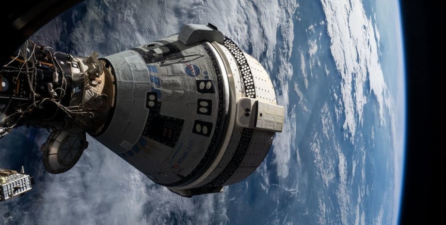 Boeing Starliner возле МКС Boeing Starliner, МКС, космос, астронавты, NASA