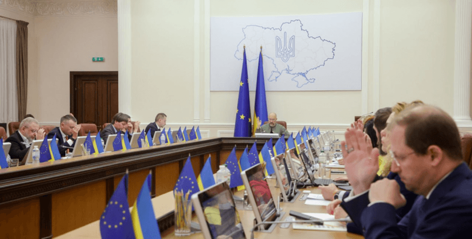 Кабмін, засідання уряду, засідання кабміну, міністри, Арахамія призначення в уряді 4 вересня, Арахамія пропозиції Зеленського, Арахамія імена міністрів 4 вересня