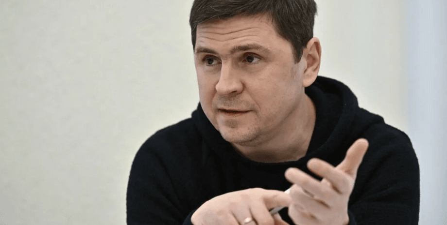 ограничение консульских услуг за рубежом, военнообязанные мужчины, дистанционные услуги, МИД, Михаил Подоляк