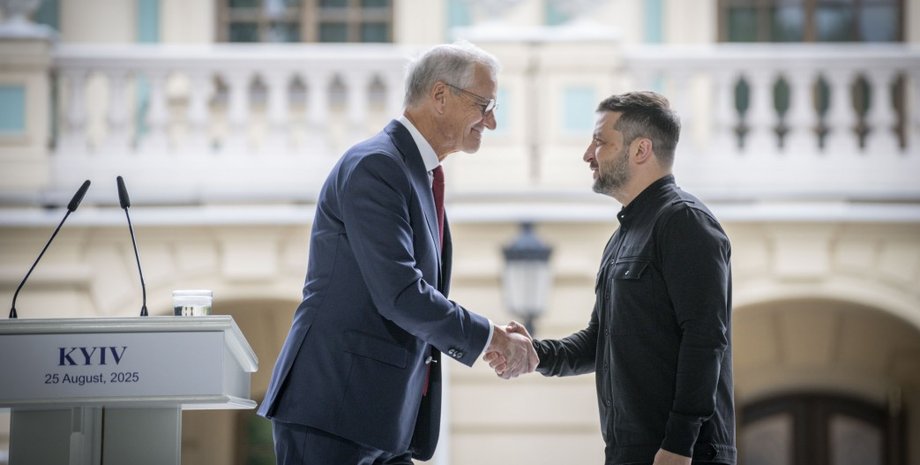 Зеленский встретился с Йонасом Гаром Стере