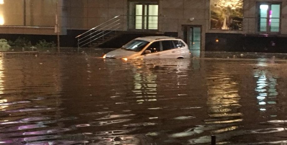 Очередной потоп в Киеве / Фото: соцсети