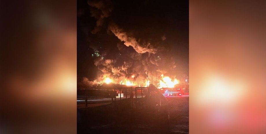 Крах потяга в Огайо, токсичні речовини, фосген, отрутохімікати, вибух потяга в США