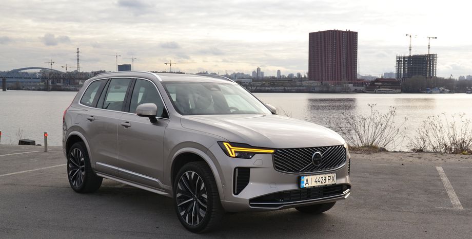 Volvo XC90, новий Volvo XC90, кросовер Volvo, Volvo XC90 2025, гібрид Volvo XC90