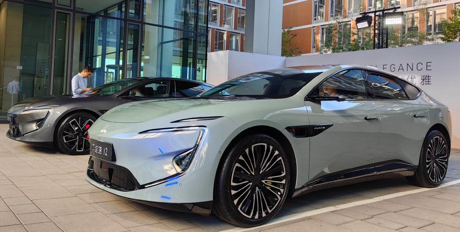 Huawei Avatr 12, Huawei Avatr, Avatr 12, новий Avatr 12, електромобіль Huawei