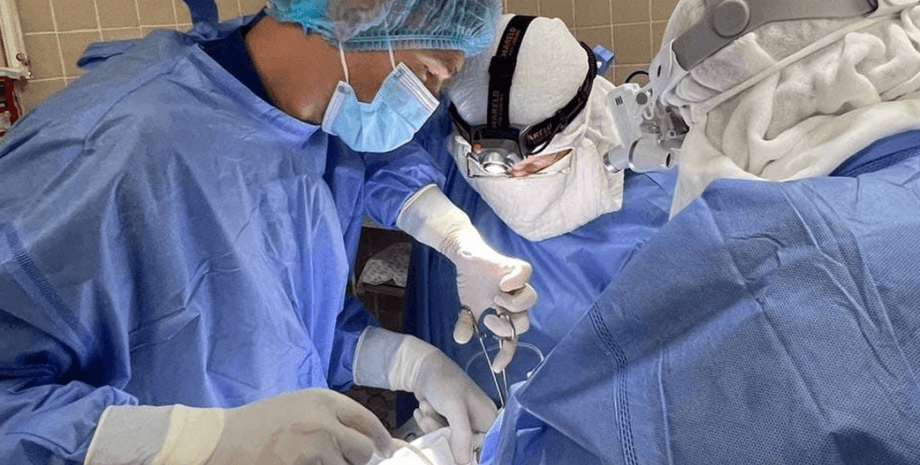 операция врачи