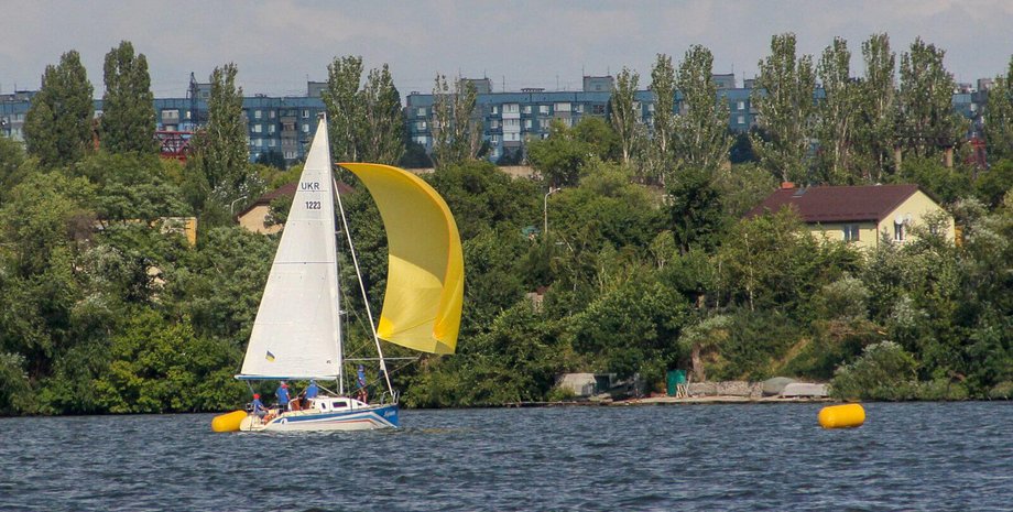 Горишни плавни, яхтинг в Украине, регата