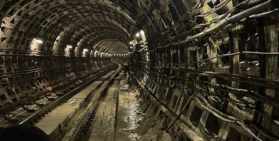 Киевский метрополитен, подтопило тоннель, подтопление, Демеевская, Лыбедская, перегон