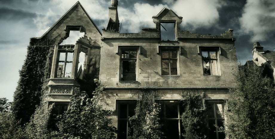 Подвал в заброшенном особняке Подвал с винами в заброшенном особняке может принести "целое состояние"