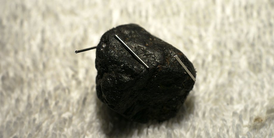 магнетизм, известняк, намагниченность, история магнитов, Фалес Милетский, магнетит, древний компас, магнитные свойства, естественная намагниченность, Южная Лысая гора, магнитные силы