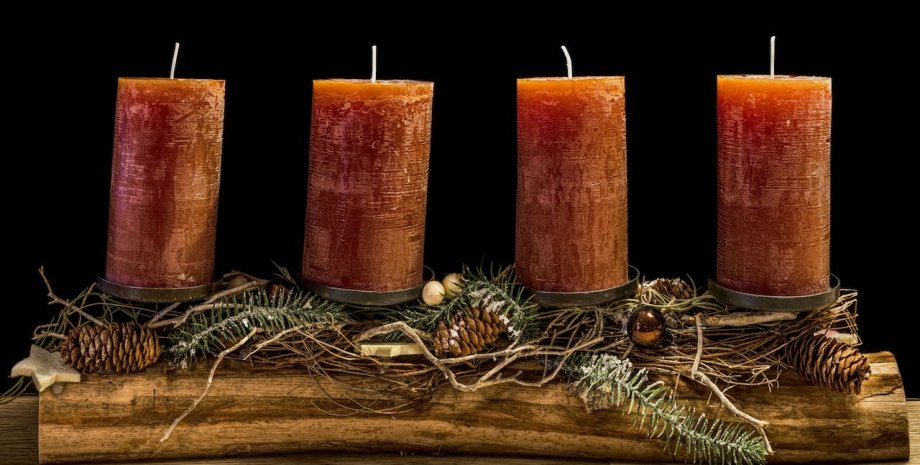новогодний декор, как украсить дом свечами, композиция со свечами, как использовать свечи для рождественского декора