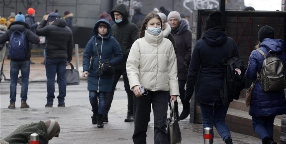 коронавирус, люди, улица, маски, фото