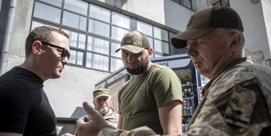ТЦК СП, сотрудники ТЦК и СП проверка документов ТЦК СП, мобилизация в Украине, усиление мобилизации