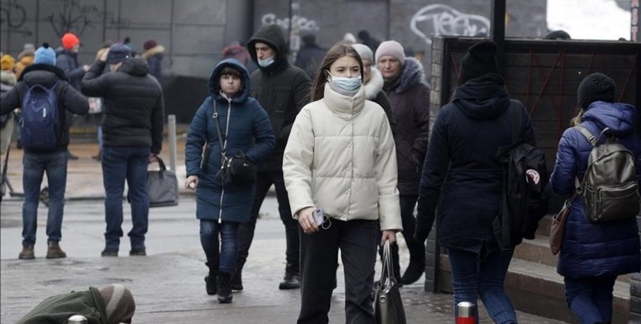 коронавирус, люди, улица, маски, фото