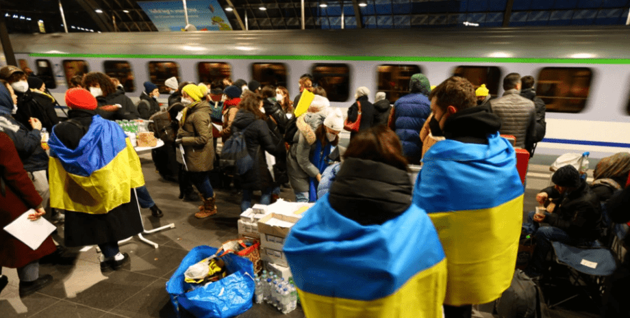 беженцы, украинские беженцы, помощь беженцам, помощь беженцам