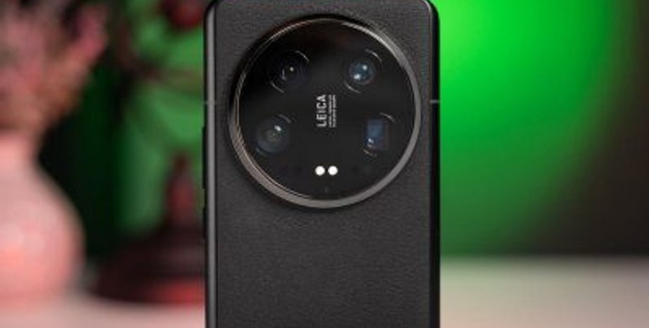 Смартфон Xiaomi 15