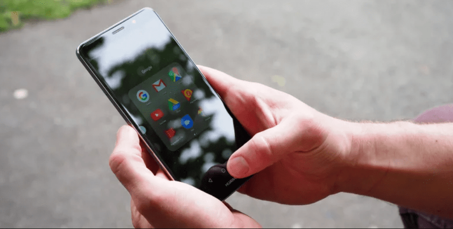 телефон нагрівається у спеку що робити