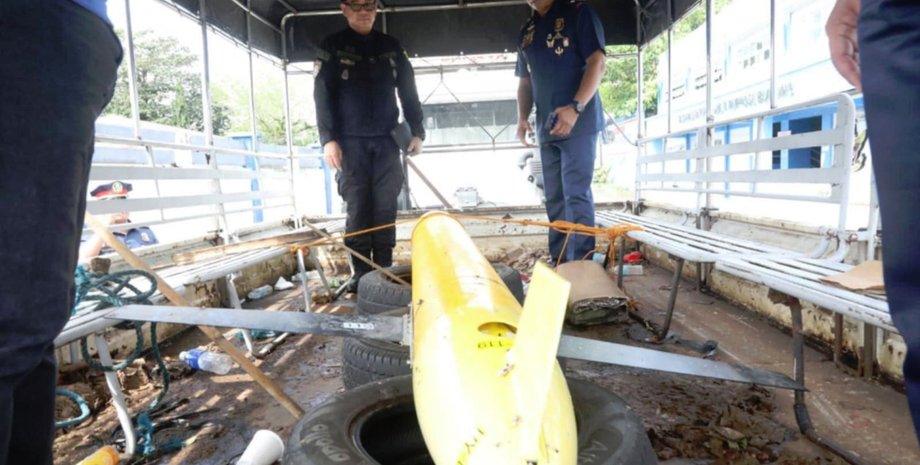 Маркування HY-L0119 , Sea Wing дрон