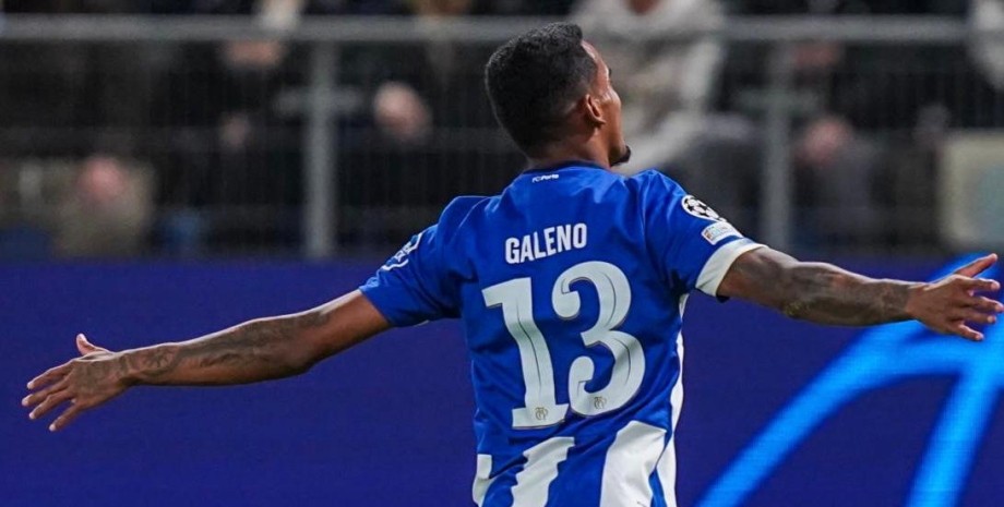 Бразилец Галено стал героем своей команды в матче в Гамбурге