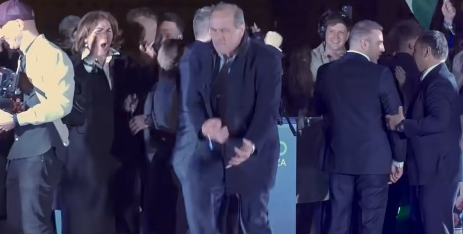 Золт Хегедюш танцющий министр