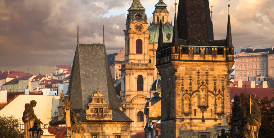 саміт Вишеградської четвірки в Празі, війна в Україні, міграційна криза, Близький Схід