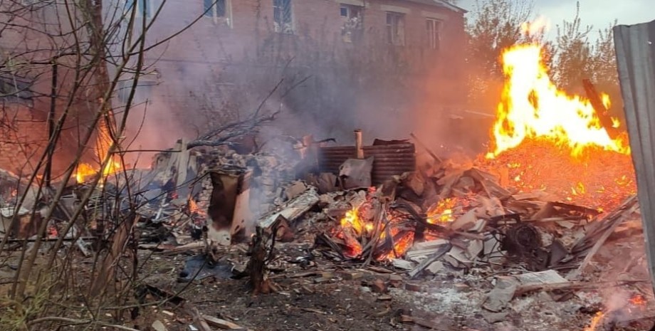 Podle úředníků byly okresy města Kholodogorsky a Kyiv ve městě pod palbou. Rusov...