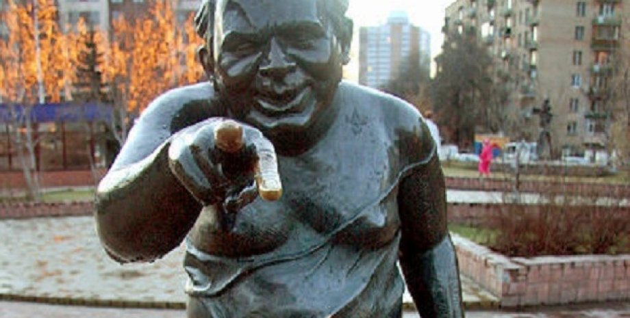 Памятник Евгению Леонову в Москве / Фото: Википедия
