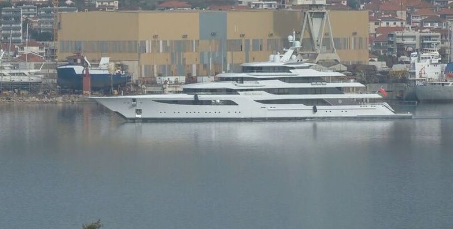 яхта медведчука, Роял Романс