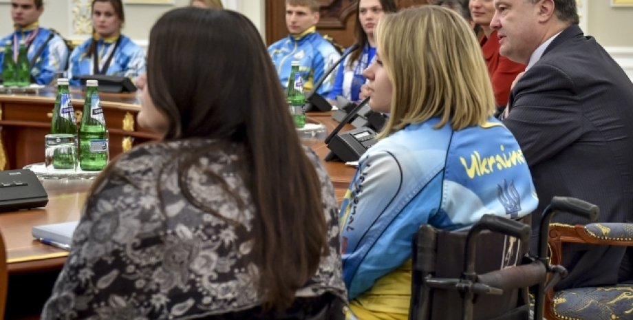 Встреча президента Украины с людьми с ограниченными возможностями / Фото: пресс-служба президента