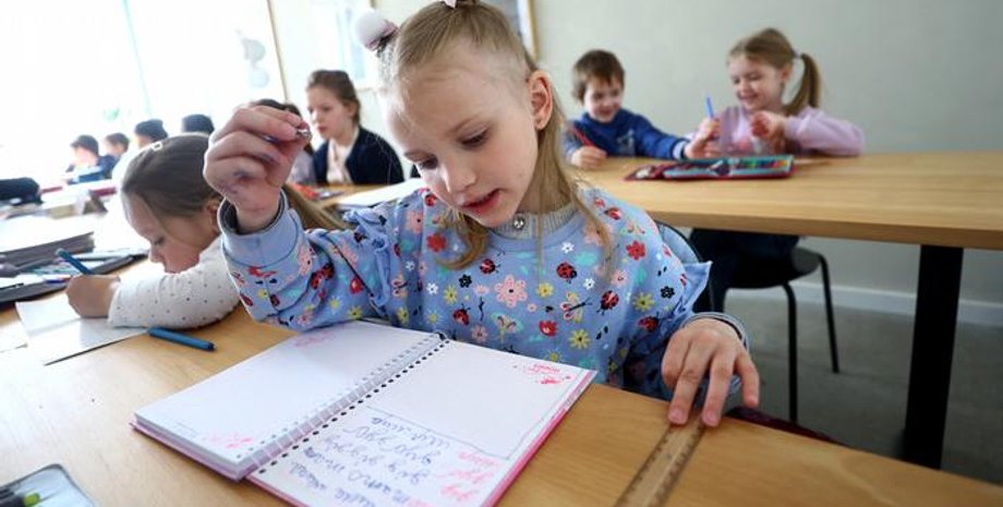 школа, німеччина, діти біженці, українські діти закордоном