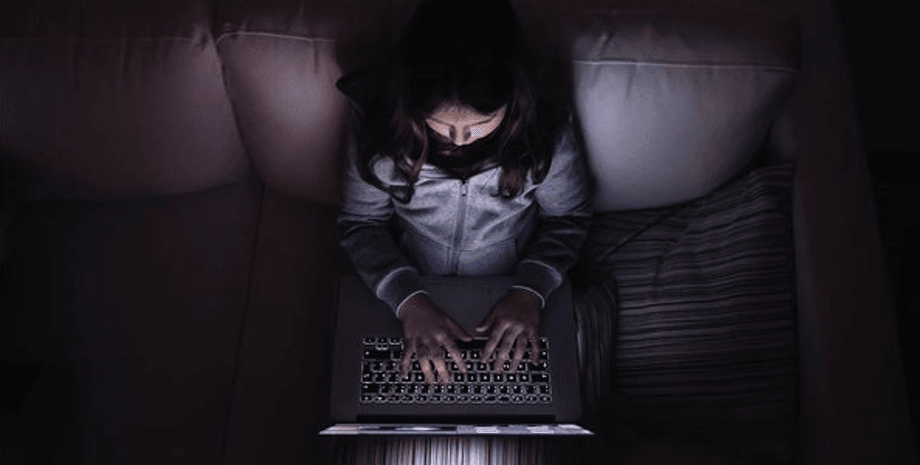 ноутбук, блэкаут, девушка