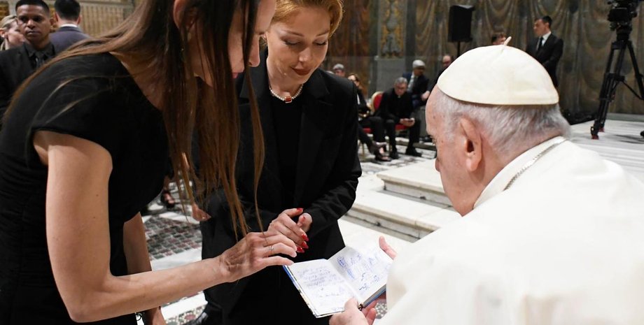 Тина Кароль и Папа Римский, Тина Кароль песни, Тина Кароль новости, Тина Кароль фото, Тина Кароль украинские песни