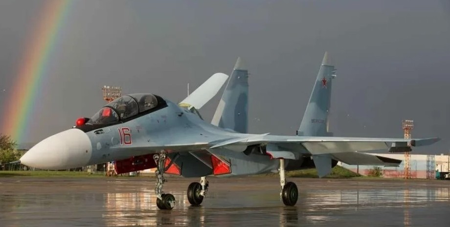 Российский истребитель Су-30СМ2