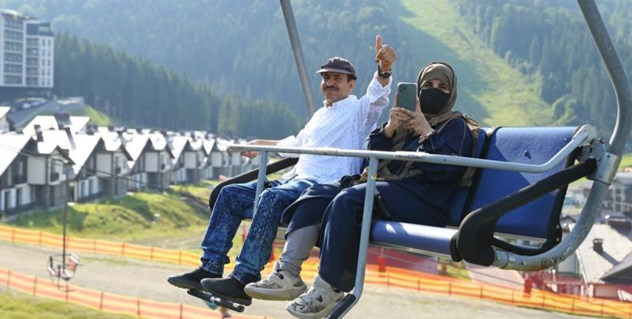 Арабські туристи, Буковель, фото