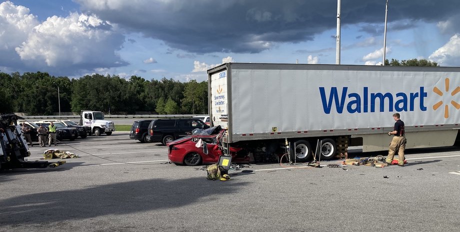 ДТП автопилот Тесла, автопилот Tesla, ДТП Тесла, Tesla на автопилоте