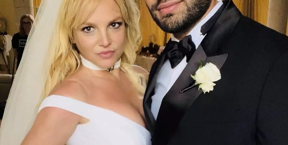 Бритни Спирс развод, сэм асгари измены, муж Бритни Спирс, почему разводится Бритни Спирс