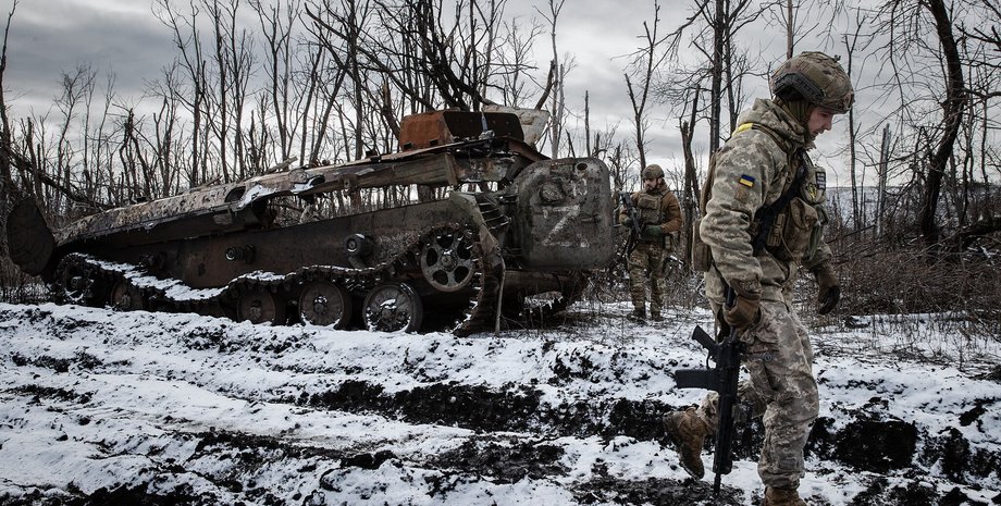 танк передова, фронт, війна в Україні