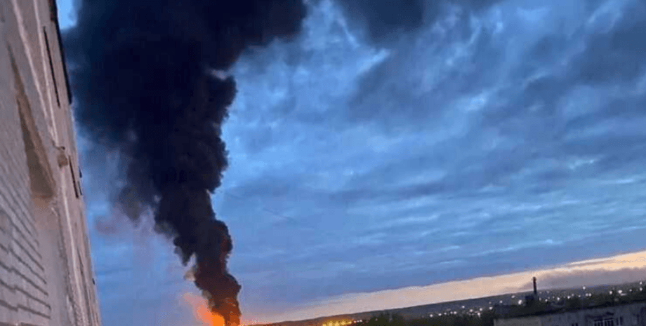 Пожежа після атаки ЗСУ в Липецьку